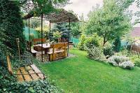 Englischer Garten von der Panorama Hotel Eger - billige Unterkunft in Eger