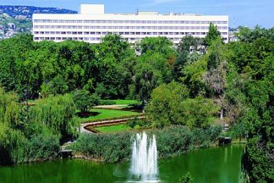 4-Sterne-Hotel in Budapest, Konferenzhotel Park Hotel Flamenco auf der Budaer Seite - Danubius Hotel Flamenco**** Budapest - Hotel in der Grünzone von Buda