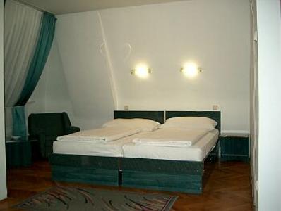 Doppelzimmer im Hotel Bara Budapest - Hotel Bara*** Budapest - auf der Budaer Seite unweit vom Stadtzentrum